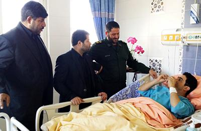 فرمانده سپاه غدیر تبریز از جانباز مدافع حرم عیادت کرد