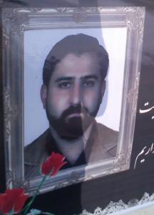 پیکر مطهر یکی از شهدای درگیری با ضدانقلاب در قروه تشییع وخاکسپاری شد