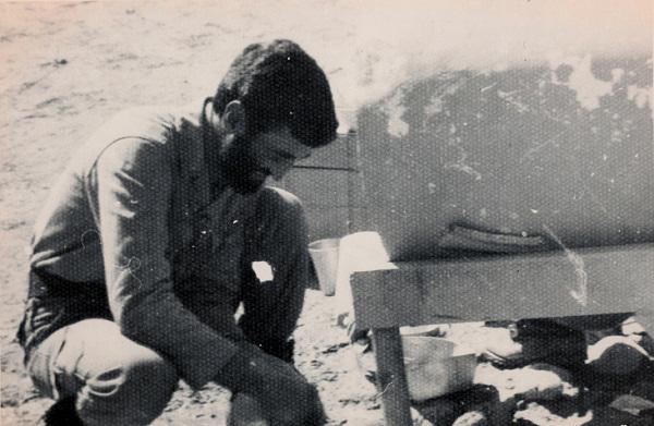 فرمانده هم که باشی باید خودت ظرف‌هایت را بشوری!