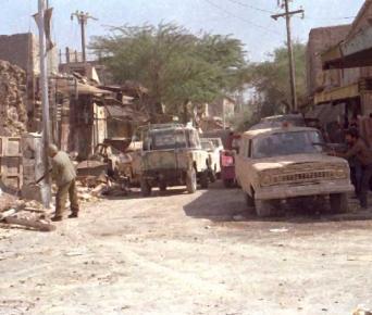 ملاقات با صدام و دریافت مدال شجاعت