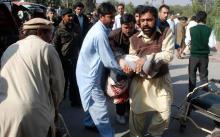 حمله تکفیری ها به مسجد شیعیان پاکستان + فیلم (18+)