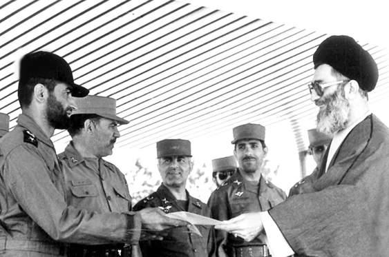 خاطره مقام معظم رهبری از یک خلبان شهید 