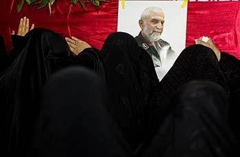 ما بی تو غریبیم در این شهر، دلیرا