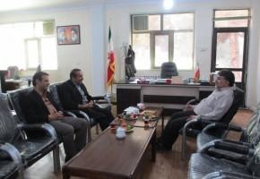 خانواده های شهدا حق ویژه ای بر نظام و انقلاب دارند