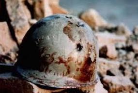 مداوای یک رزمنده با ساطور!