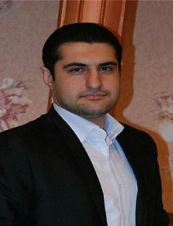 با سماجت، فرماندهانش را راضی کرد تا به سوریه برود