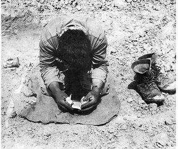 یوسف گفت اگر دو تا پایم را هم قطع کنید من باید بروم