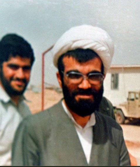 خانه اش در آخرت آباد است