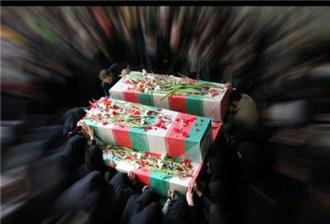 تشییع شهدا و اندوهی سنگین از جنس غربت و شرمندگی