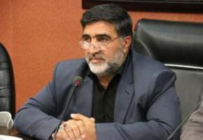 دانشجویان شاهد و ایثارگر مانند پدران خود الگو باشند