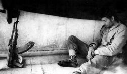 عکس / وقتی پدر موشکی خواب بود