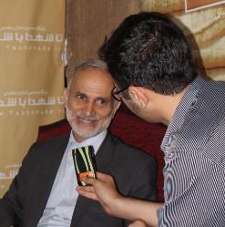 حضور دکتر ابراهیم کارخانه ای نماینده مردم همدان و فامنین در غرفه تا شهدا