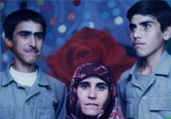 حنابندان مادر برای فرزند شهیدش