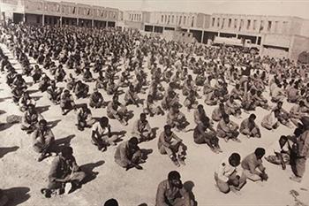 جشن تولد عراقی ها برای اسیر ایرانی!